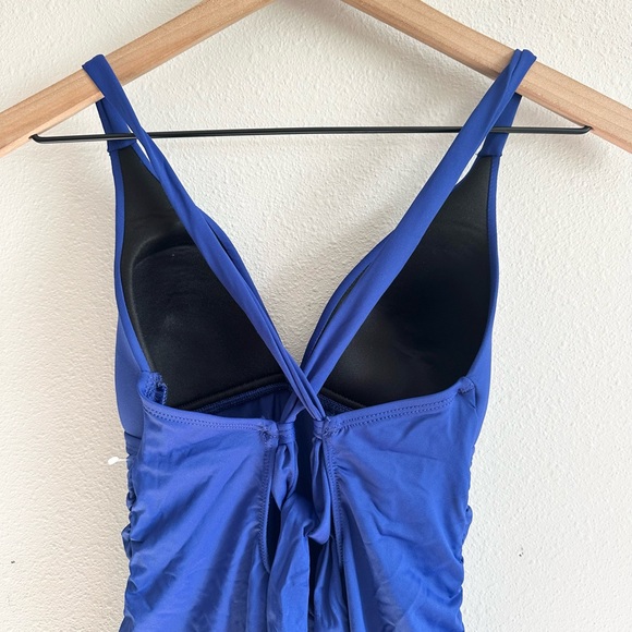 NEW La Blanca Island Goddess Skirted One Piece Swimsuit Size 4 - Picture 7 of 8